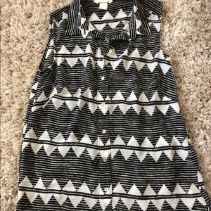 H&M sleeveless blouse